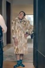 Movie poster: Man Vs Bee Season 1 Episode 4