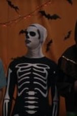 Movie poster: Cobra Kai Season 1 Episode 3