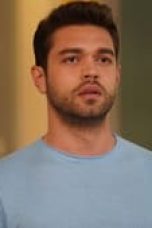 Movie poster: Her Yerde Sen Season 1 Episode 19