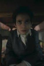 Movie poster: Creature Season 1 Episode 1